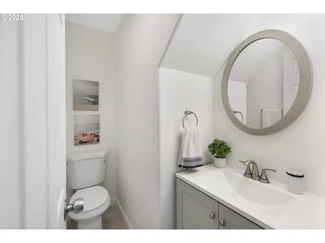 $474,000 | 427 North 2nd Street, St. Helens, OR 97051