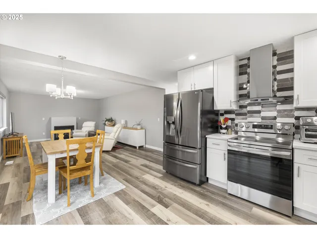 $474,000 | 427 North 2nd Street, St. Helens, OR 97051