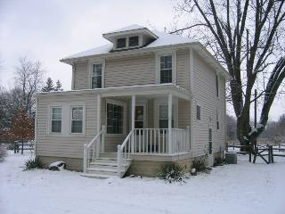 8824 Secor Road Lambertville, MI 48144 - Photo 1 of 7 462226.JPG