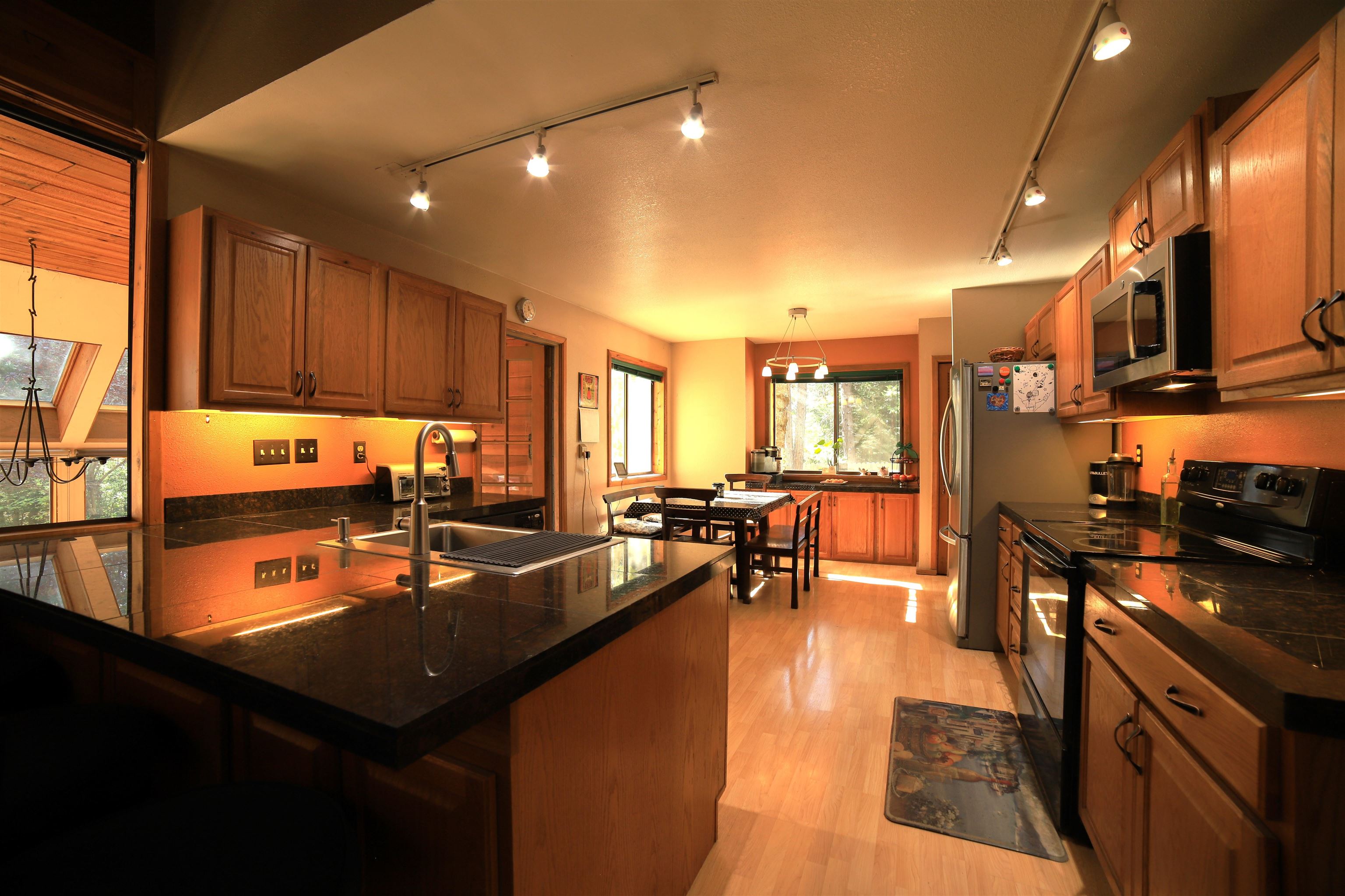 2824 South Old Stage Road Mount Shasta, CA 96067 - Photo 15 of 50 Gallery Image 15