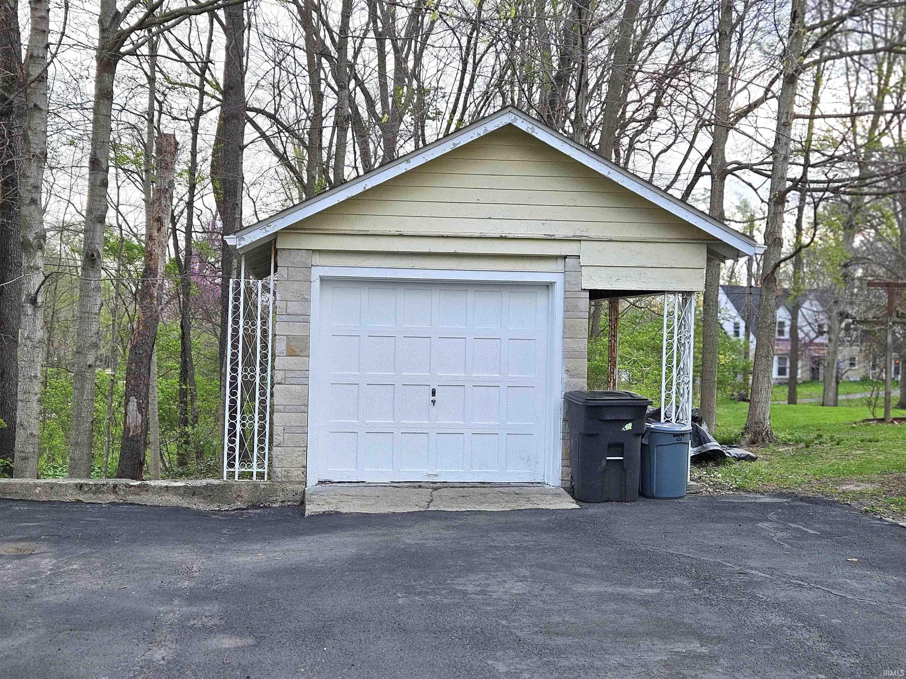 906 North Hawthorne Road Marion, IN 46952 - Photo 15 of 15