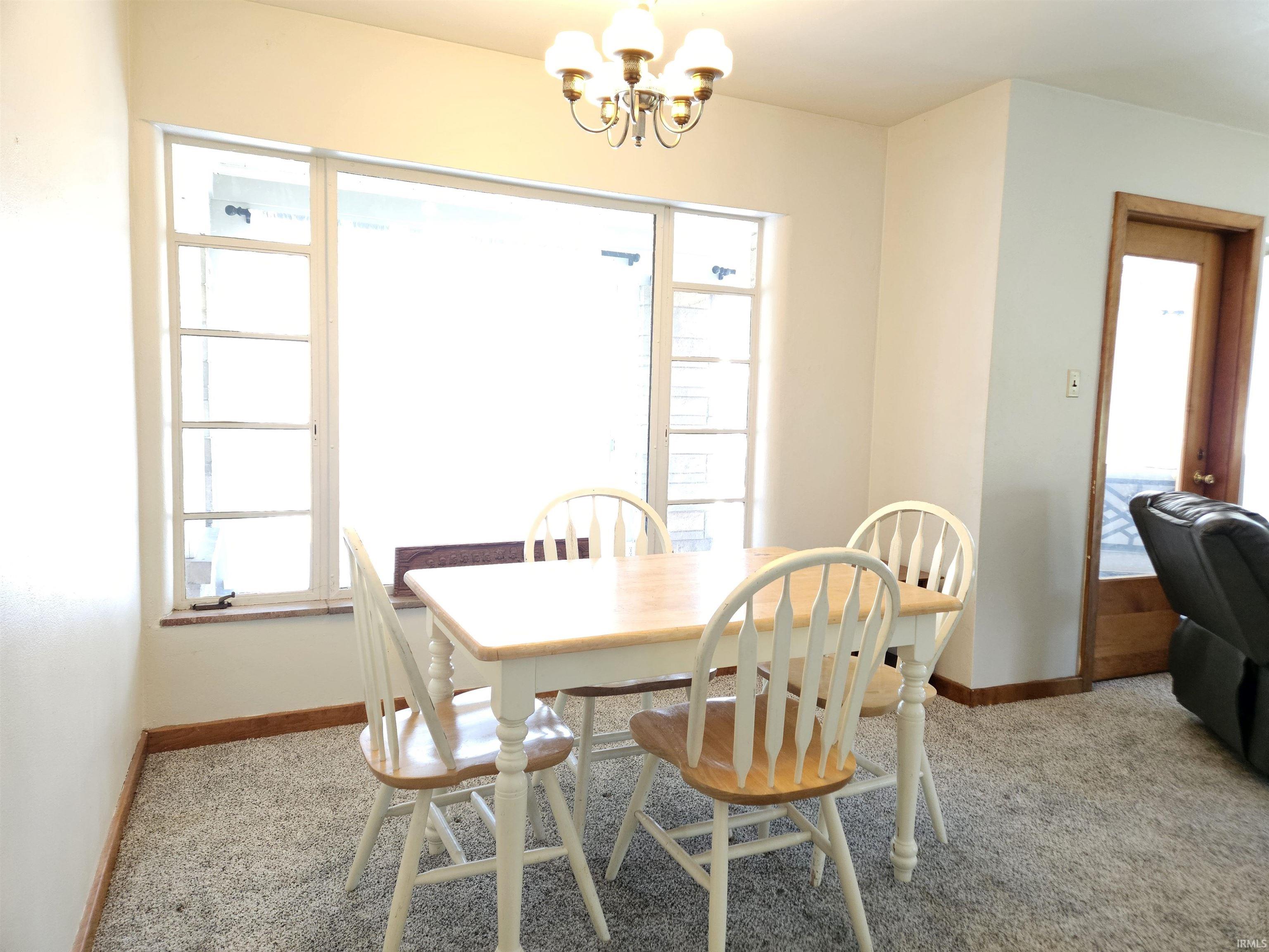 906 North Hawthorne Road Marion, IN 46952 - Photo 4 of 15