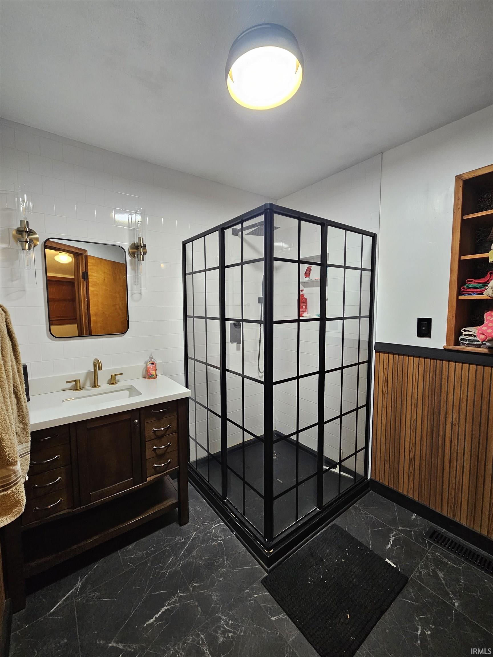 906 North Hawthorne Road Marion, IN 46952 - Photo 9 of 15