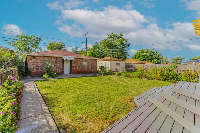 $225,000 | 9114 South Luella Avenue, Chicago, IL 60617