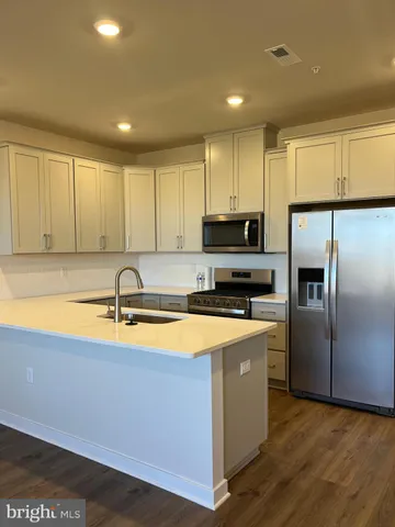 $2,465 | 741 Platinum Drive, Phoenixville, PA 19460