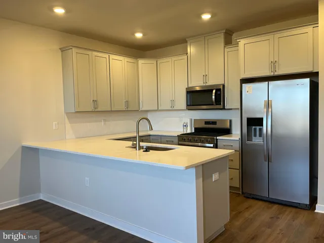 $2,465 | 741 Platinum Drive, Phoenixville, PA 19460