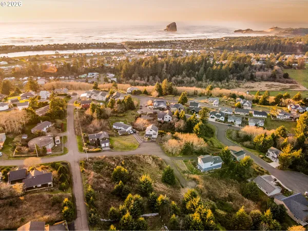 $185,000 | 1404 Riverview Drive, Pacific City, OR 97135