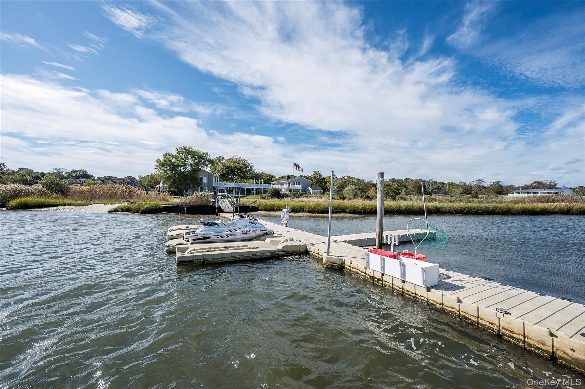 61 West Tiana Road, Unit 10 Hampton Bays, NY 11946 - Photo 21 of 28 Docking rights