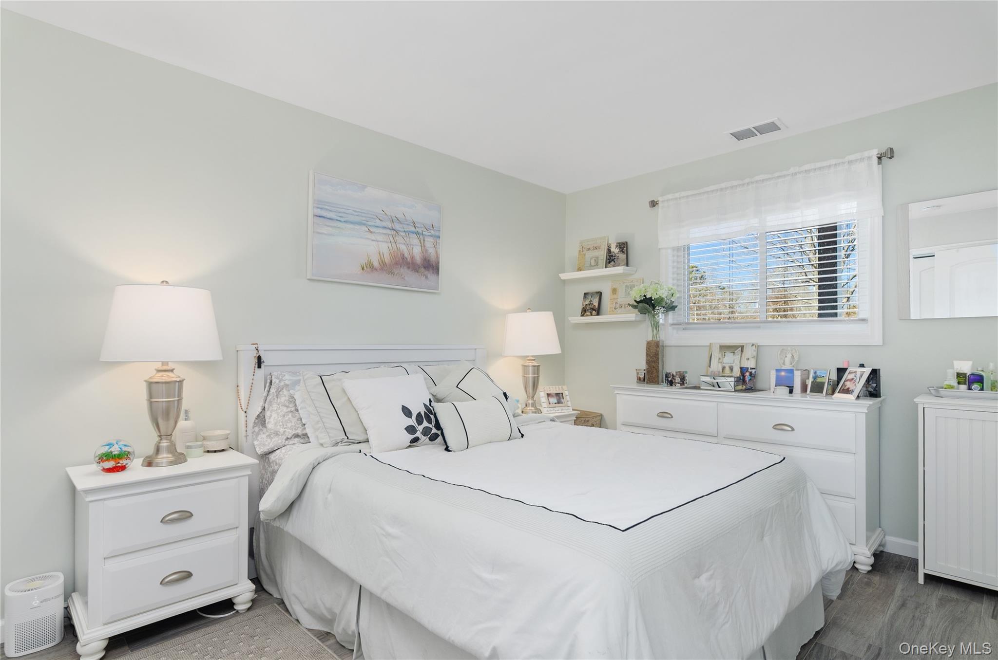 61 West Tiana Road, Unit 10 Hampton Bays, NY 11946 - Photo 9 of 28