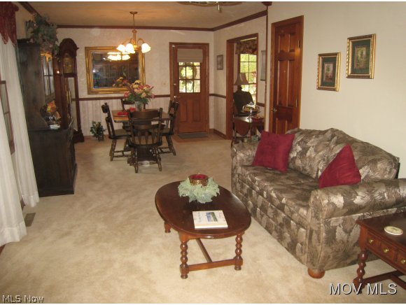 1422 New England Ridge Road Washington, WV 26181 - Photo 12 of 24 Living Room