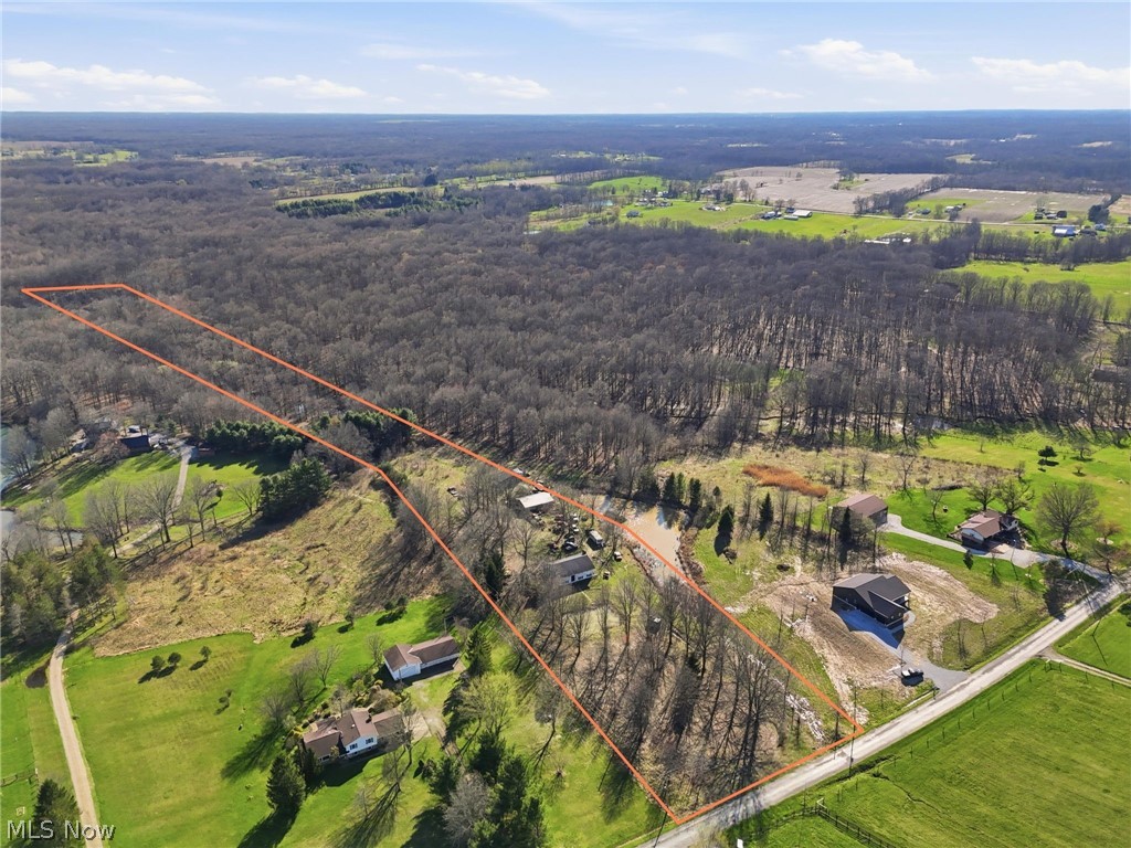 9800 Williams Road Diamond, OH 44412 - Photo 29 of 33 BOUNDARY LINES APPROXIMATE