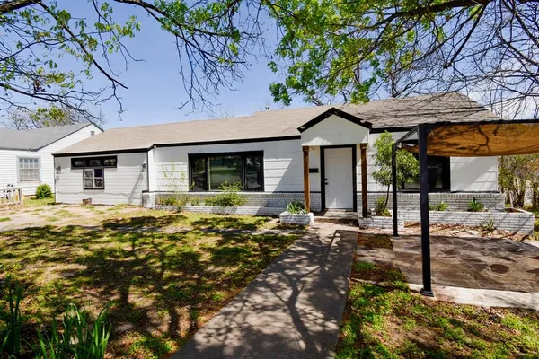 $120,000 | 1511 South High Street, Brady, TX 76825