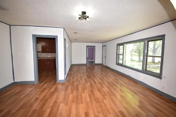 $120,000 | 1511 South High Street, Brady, TX 76825