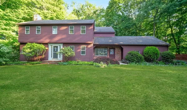 $619,900 | 84 Greenwich Road, East Longmeadow, MA 01028