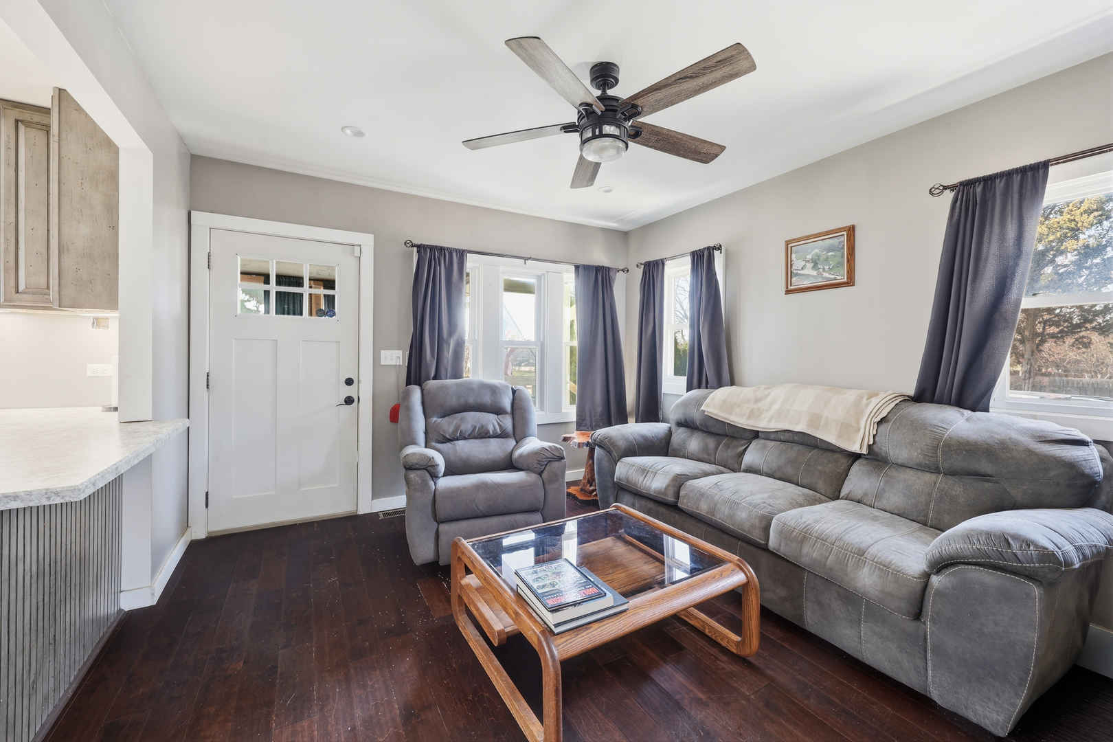 307 West Army Trail Road Bloomingdale, IL 60108 - Photo 7 of 17