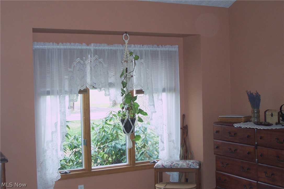5464 Chapel Road Madison, OH 44057 - Photo 20 of 35 Huge Master Bedroom that I love!