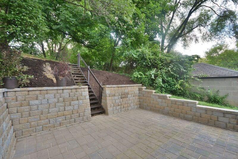 1234 Murdoch Road Pittsburgh, PA 15217 - Photo 22 of 25 Gallery Image 22