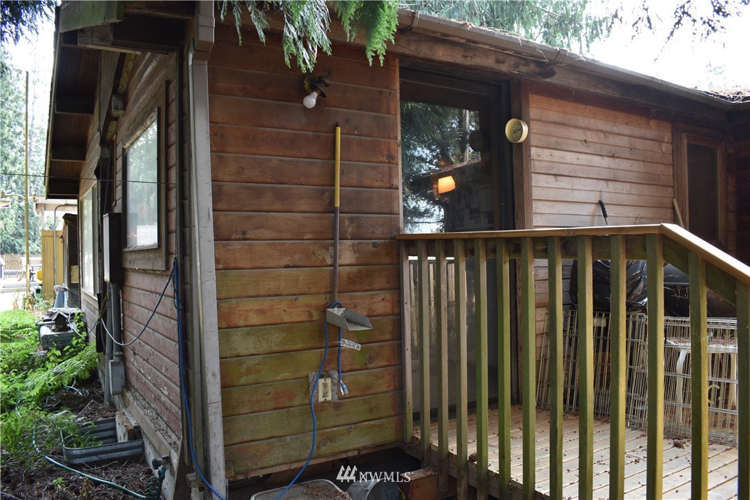 8096 Emery Road Lynden, WA 98264 - Photo 4 of 25