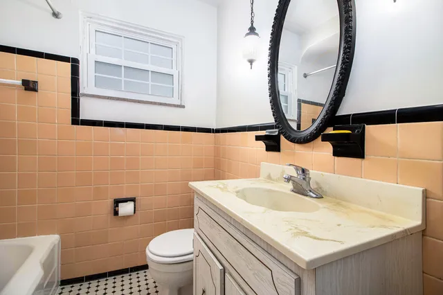 $79,999 | 19442 Moenart Street, Detroit, MI 48234