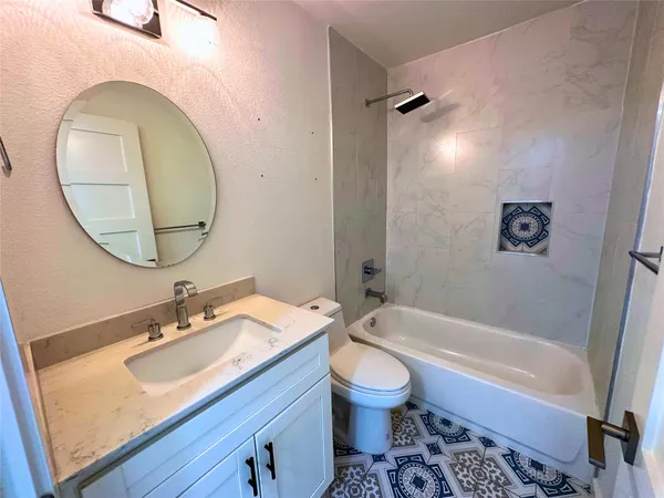 $1,500 | 8603 Putnam Drive, Unit 201, Austin, TX 78757