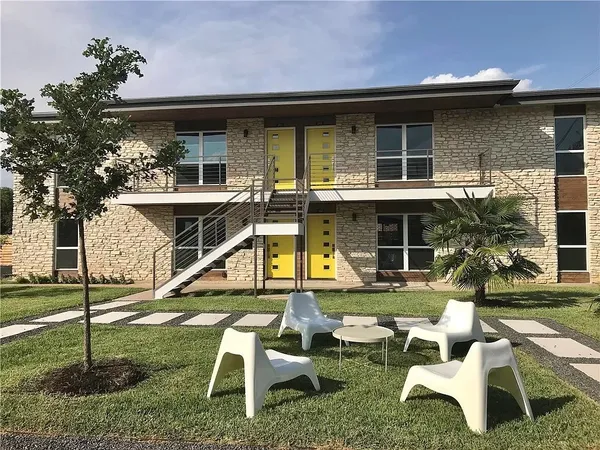 $1,500 | 8603 Putnam Drive, Unit 201, Austin, TX 78757