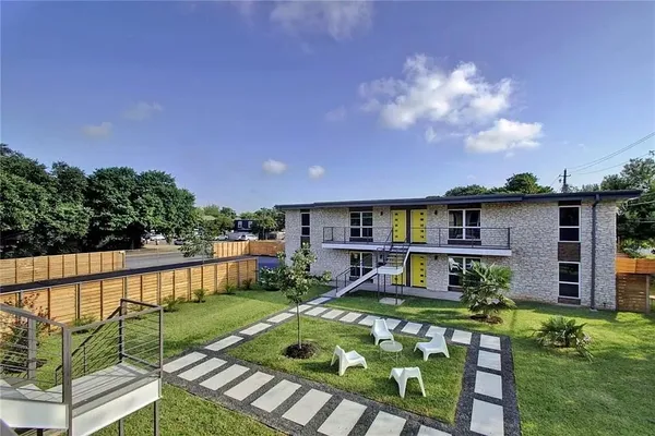 $1,500 | 8603 Putnam Drive, Unit 201, Austin, TX 78757