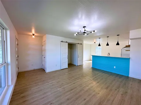 $1,500 | 8603 Putnam Drive, Unit 201, Austin, TX 78757