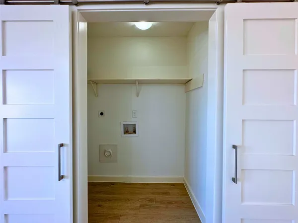 $1,500 | 8603 Putnam Drive, Unit 201, Austin, TX 78757