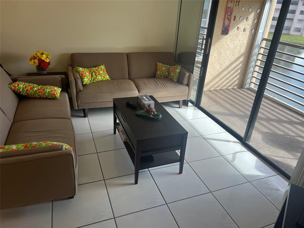 10100 Northwest 30th Court, Unit 310 Sunrise, FL 33322 - Photo 20 of 60