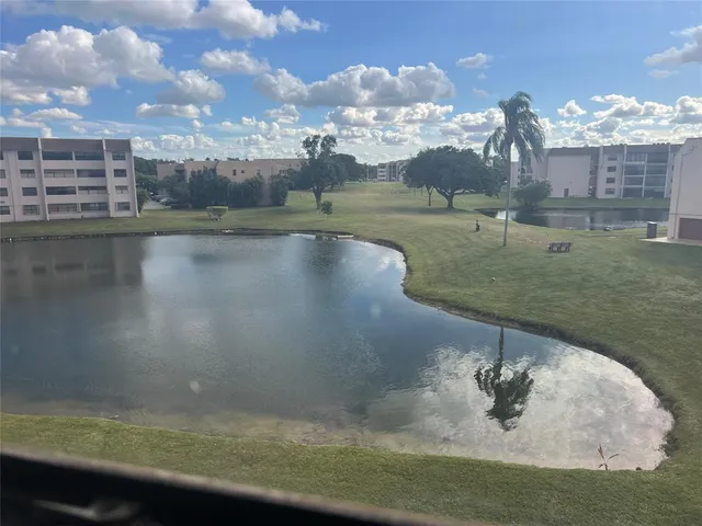 $124,900 | 10100 Northwest 30th Court, Unit 310, Sunrise, FL 33322