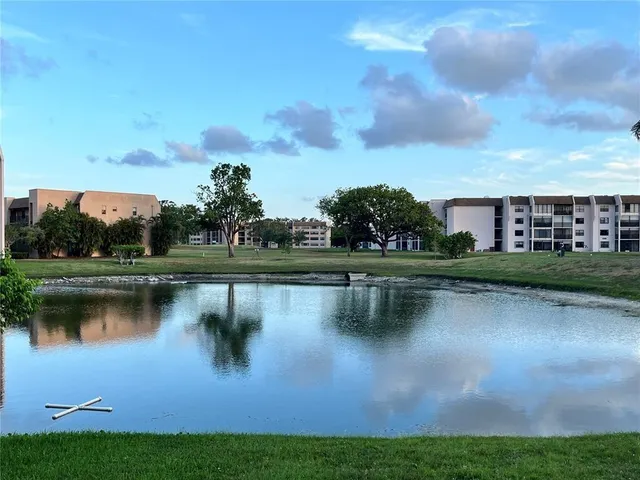 $124,900 | 10100 Northwest 30th Court, Unit 310, Sunrise, FL 33322