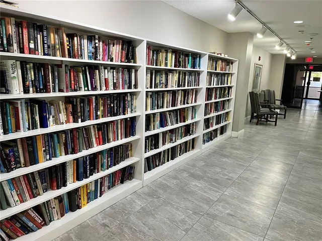 $124,900 | 10100 Northwest 30th Court, Unit 310, Sunrise, FL 33322