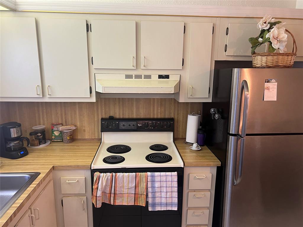 10100 Northwest 30th Court, Unit 310 Sunrise, FL 33322 - Photo 9 of 60