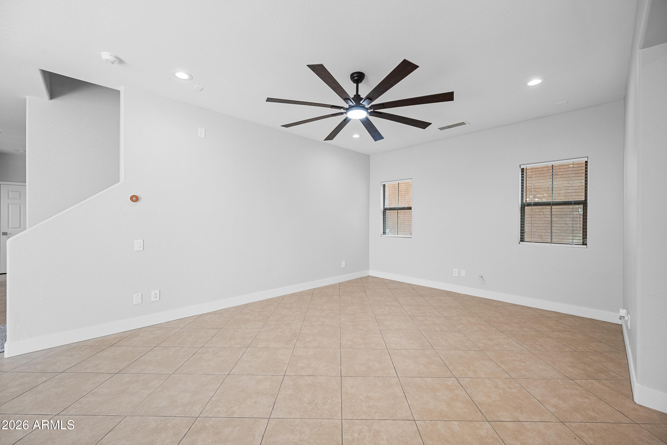 1948 West Davis Road Phoenix, AZ 85023 - Photo 6 of 52 6-1948WDR-ocupix-
