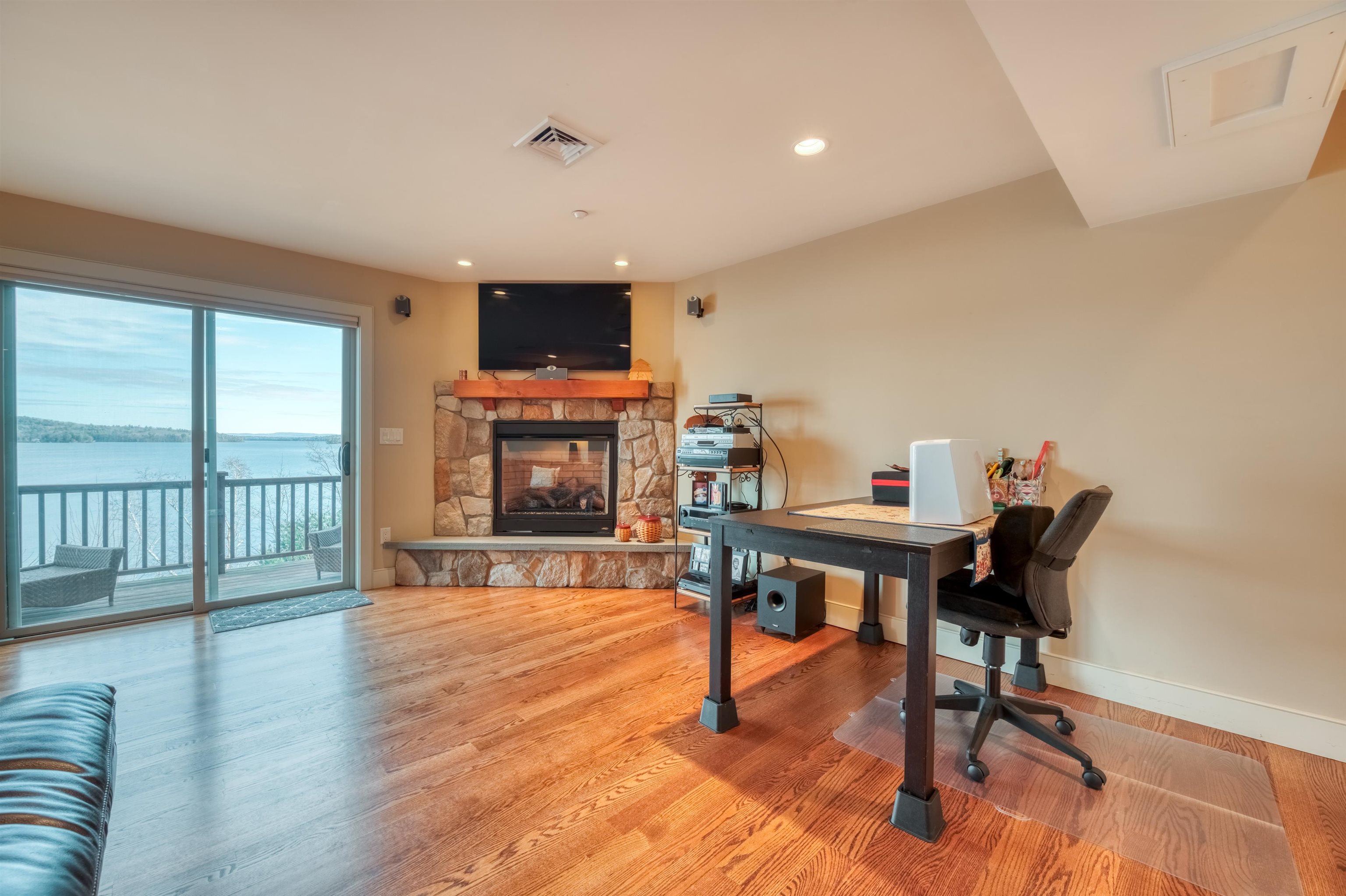 595 Scenic Road, Unit 15 Laconia, NH 03246 - Photo 26 of 40