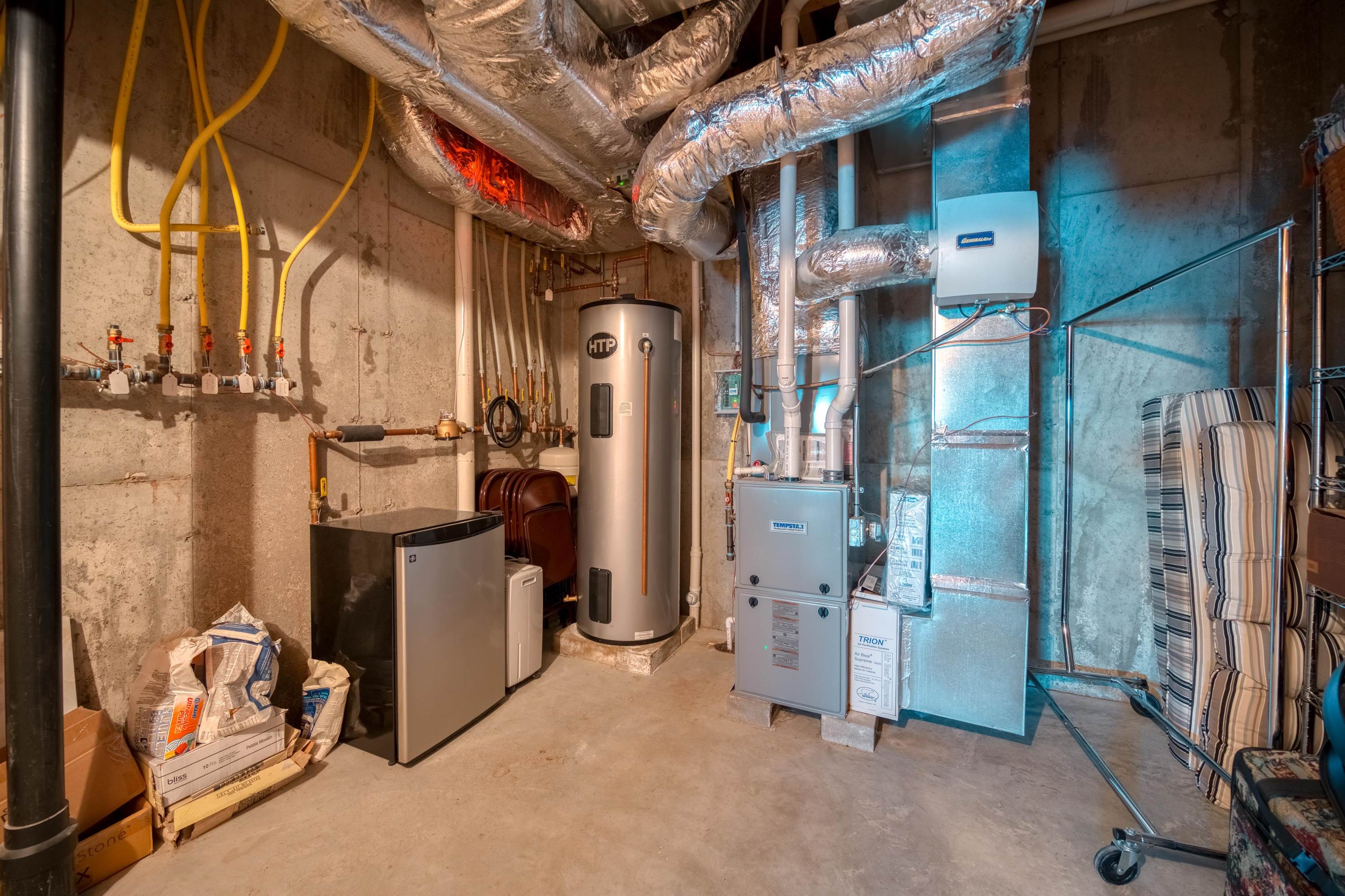 595 Scenic Road, Unit 15 Laconia, NH 03246 - Photo 33 of 40