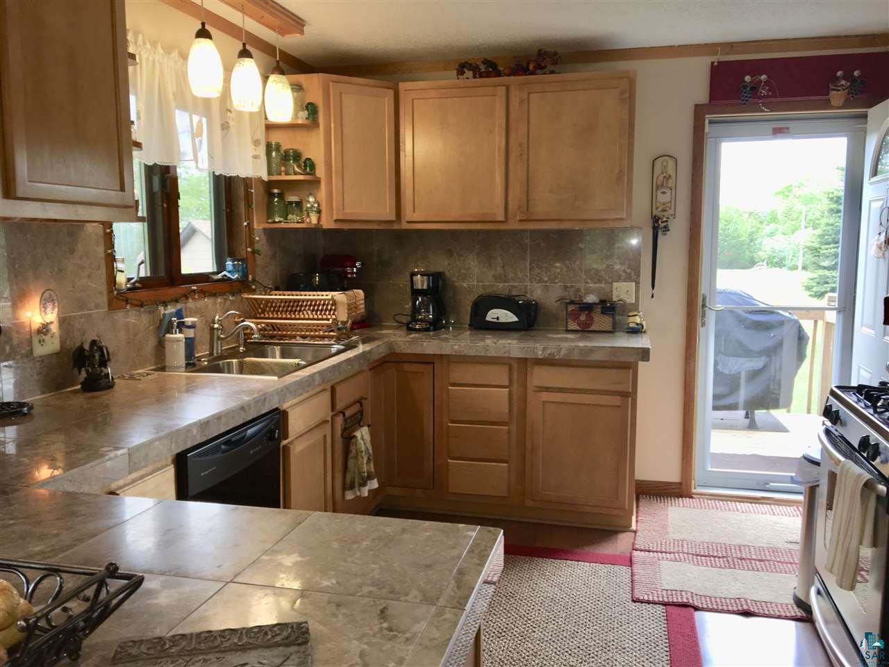 4047 Martin Road Duluth, MN 55803 - Photo 4 of 24