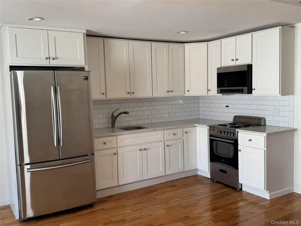 $2,800 | 505 South Main Street, Freeport, NY 11520