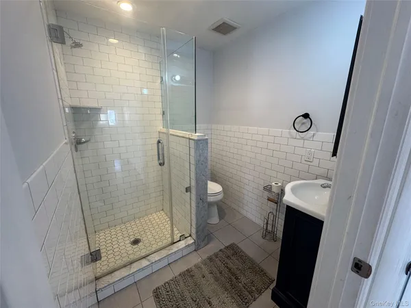 $2,800 | 505 South Main Street, Freeport, NY 11520