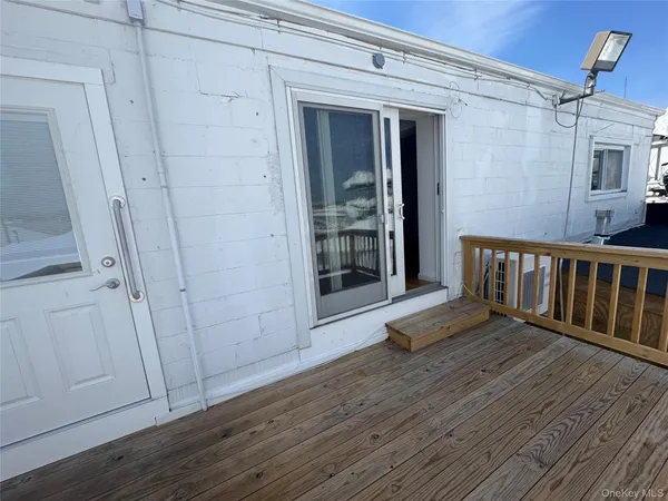 $2,800 | 505 South Main Street, Freeport, NY 11520