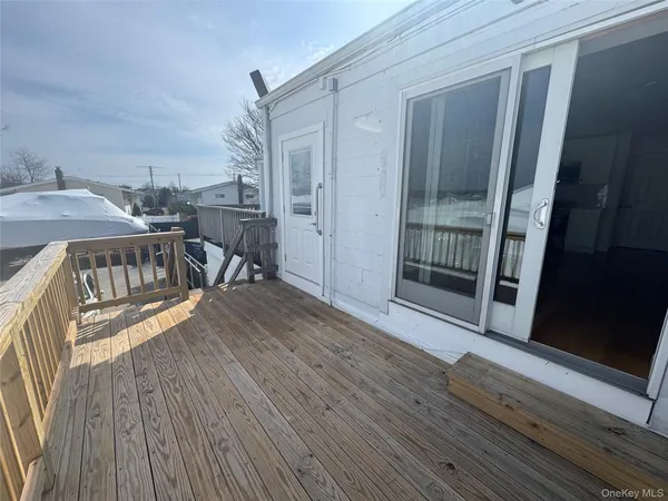 $2,800 | 505 South Main Street, Freeport, NY 11520