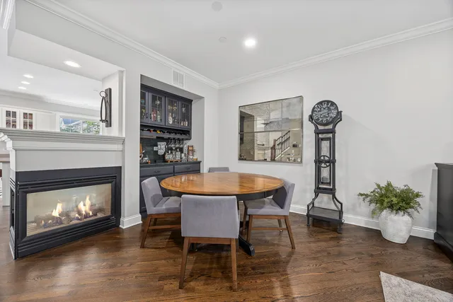 $485,000 | 822 Shandrew Drive, Naperville, IL 60540