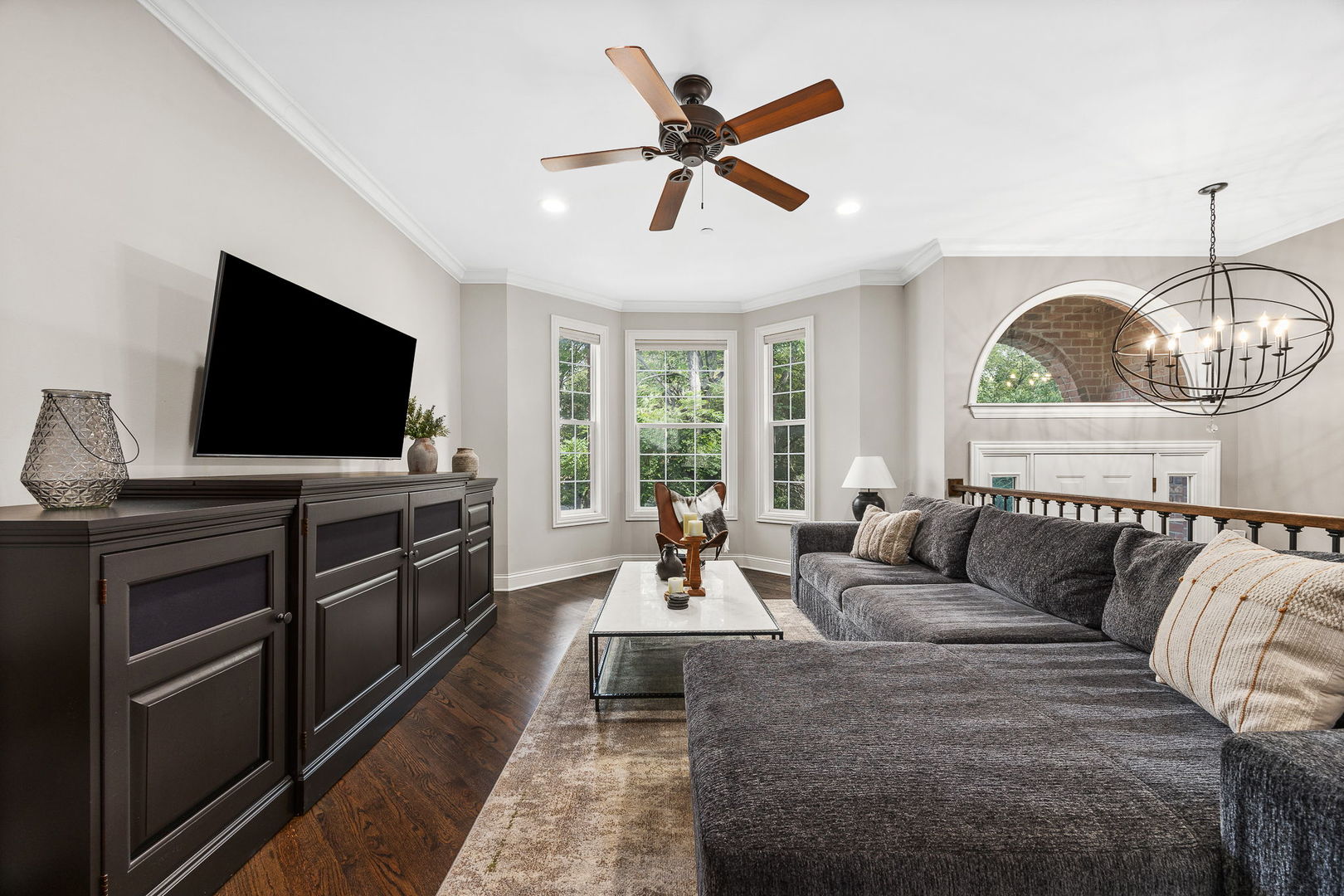 822 Shandrew Drive Naperville, IL 60540 - Photo 9 of 37