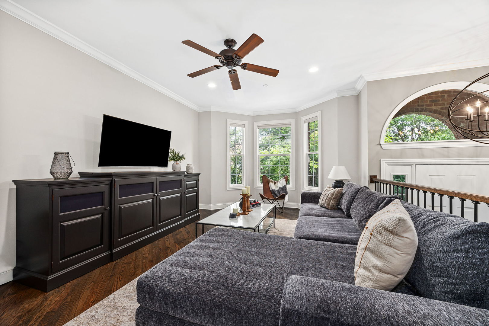 822 Shandrew Drive Naperville, IL 60540 - Photo 10 of 37