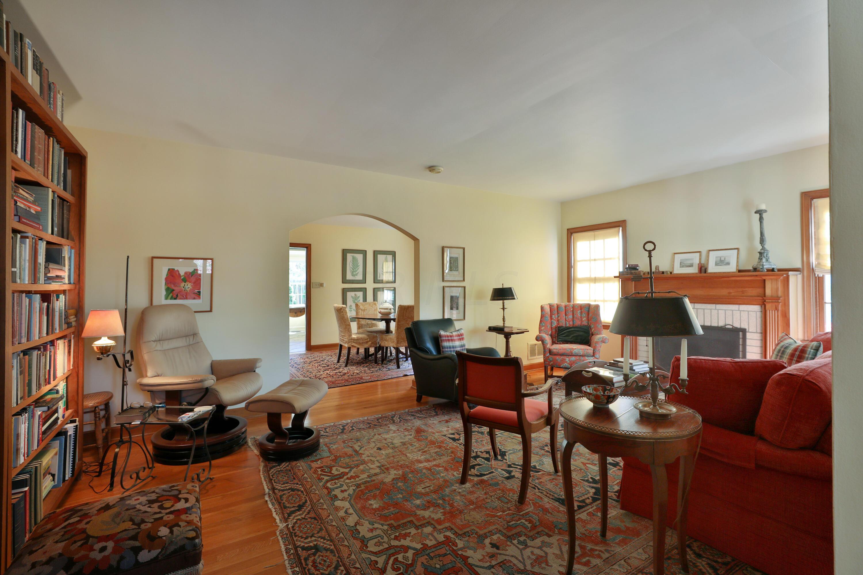 4436 Zeller Road Columbus, OH 43214 - Photo 5 of 42 Living room: gum woodwork, hardwood floors
