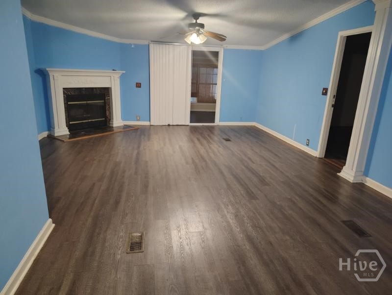 136 Burton Road Savannah, GA 31405 - Photo 4 of 19 Gallery Image 4