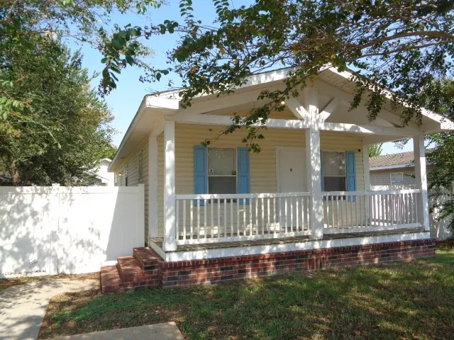 $1,295 | 10010 Sugarvine Lane, Tomball, TX 77375