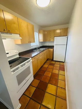 $1,850 | 1609 South Federal Highway, Unit 201, Lake Worth Beach, FL 33460