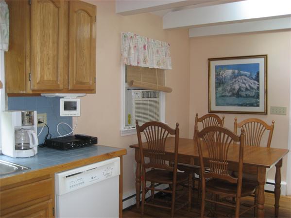 35 Rebecca Road Canton, MA 02021 - Photo 4 of 15 Gallery Image 4