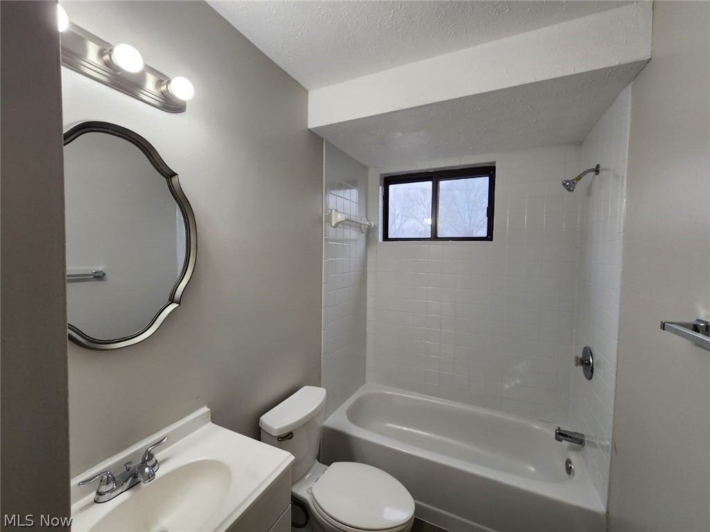 4100 Lambert Road South Euclid, OH 44121 - Photo 24 of 28